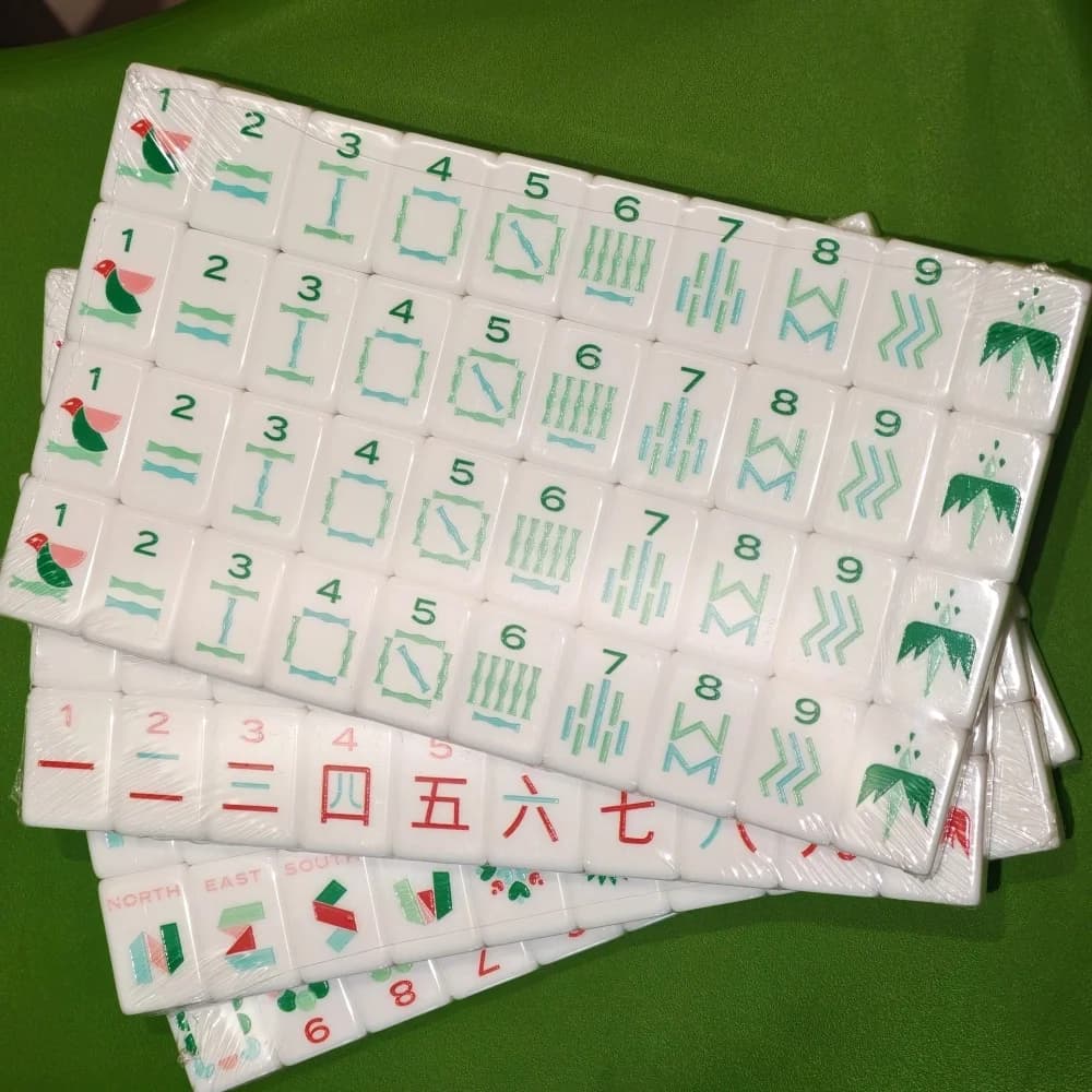 White Single Layer American Mahjong Tiles Acrylic Travel Mah Jongg Sets Luxury Mahjong Set for Family Friends Party Board Games