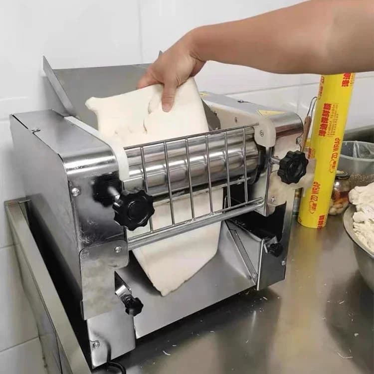 Macchina per spaghetti multifunzionale per vendite calde Macchina per fare pasta automatica per uso familiare