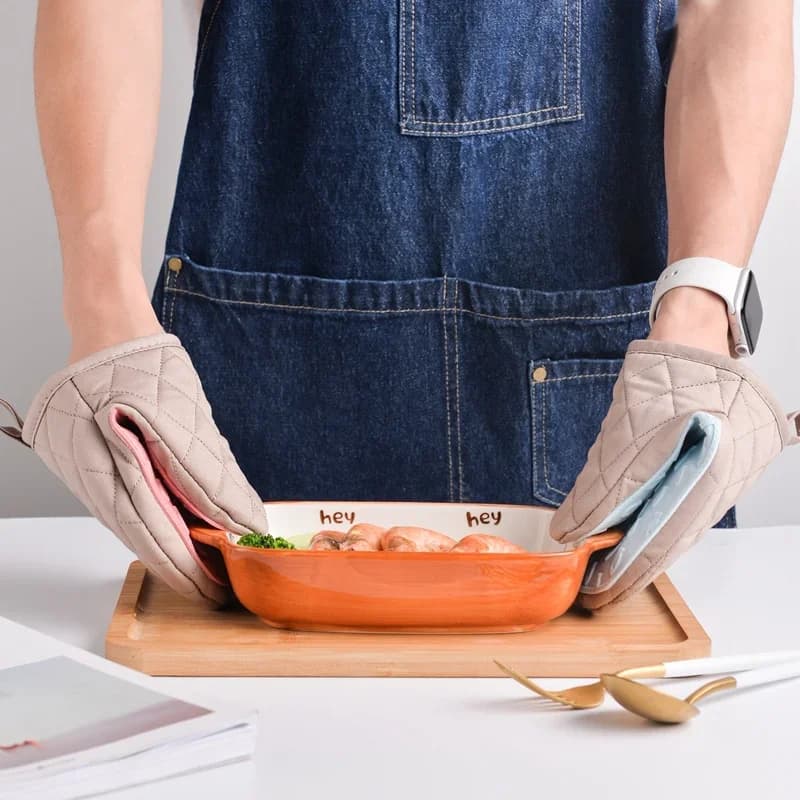 Fish Shape Silicone Oven Glove, Anti-coating, Multi-purpose, for Kitchen and Pots/Piatti