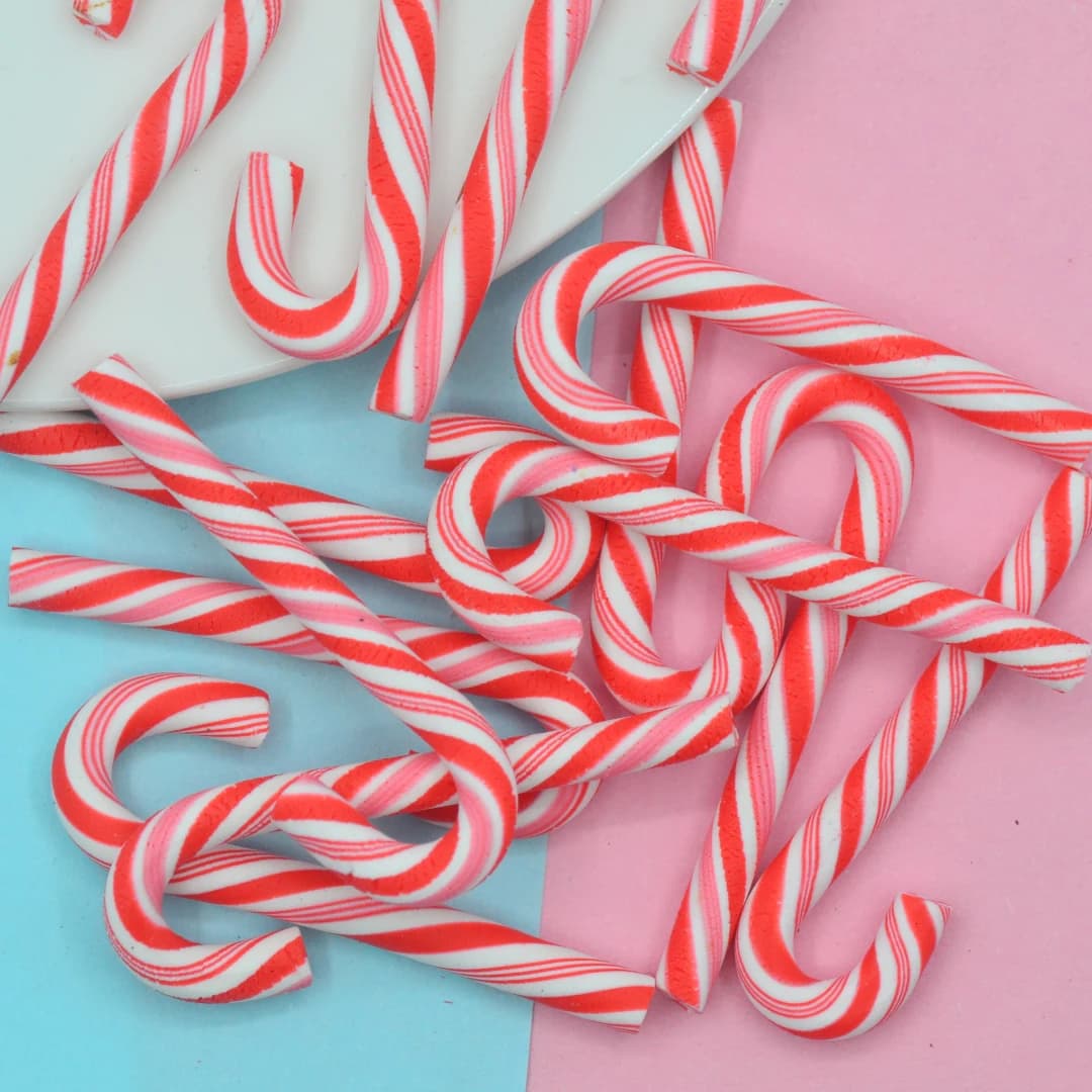20 Pezzi Bastoncini Natalizi in Argilla Polimerica Rossi e Bianchi, Decorazioni per Feste di Natale, Miniature Fai-da-Te, Forniture per Orecchini e Artigianato