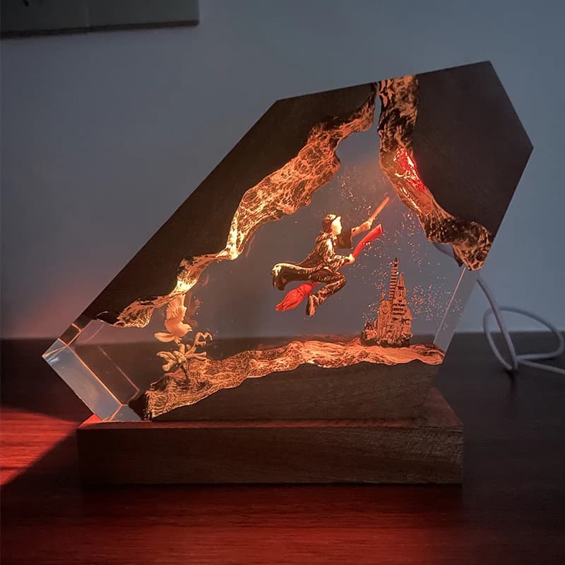 Epoxy Resin Lamp with Magic Baby Motive and Owl, Custom Night Light, Cinematographic Figure, Artistic Desk Decoration, USB Charging