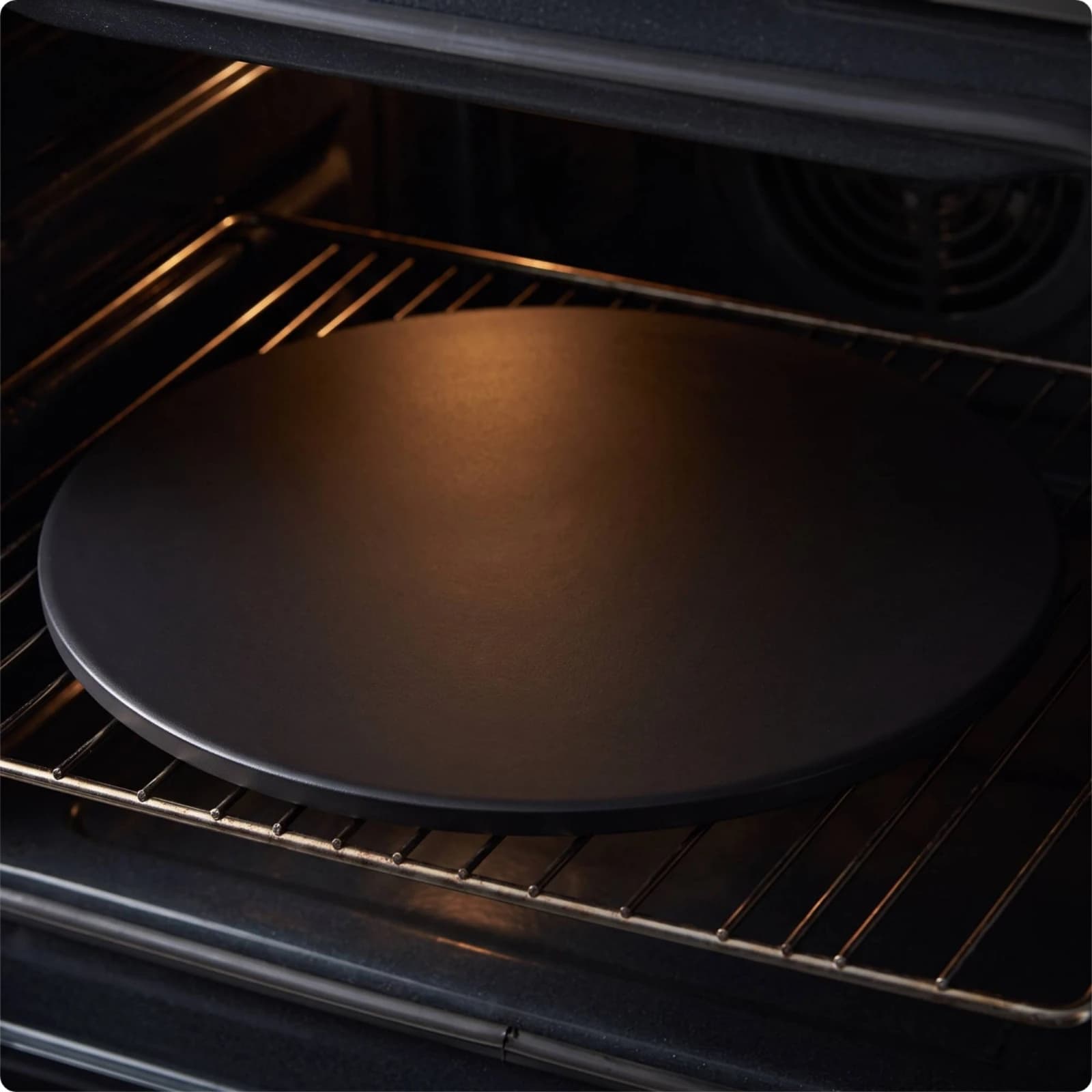 Pizza Baking Stone Heat Resistant Cordierite Pizza Stone Baking Plate Round Black for Home Bakers