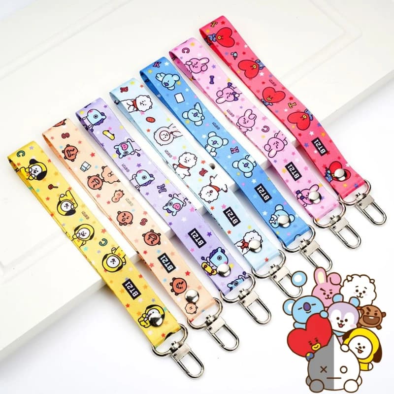 Portachiavi BT21 con ciondolo a forma di personaggio dei cartoni animati, carino e kawaii, per ragazzi e ragazze, cinturino da polso per telefono, tazza, USB, cordino, merchandise anime, idea regalo.