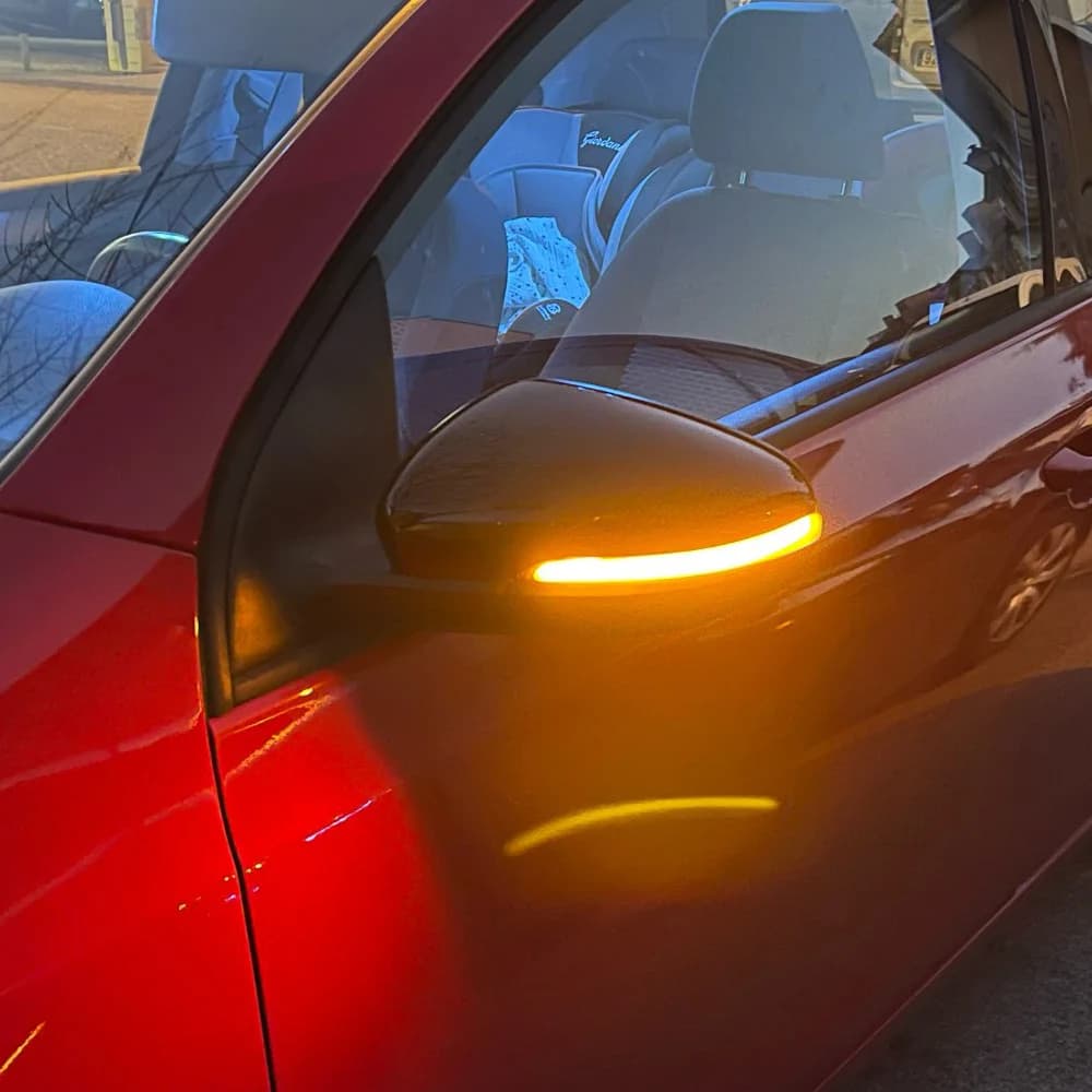 2PCS Per Volkswagen VW GOLF 6 VI MK6 GTI R line R20 Touran LED Dinamico Lampeggiante Indicatori di direzione freccia luce