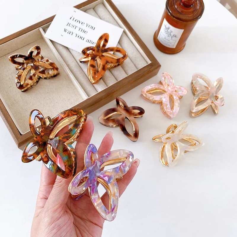 Artigli per capelli cavi a farfalla dolce per donne Ragazze Forcine eleganti Clip di squalo Mollette in metallo acetato Accessori per capelli alla moda