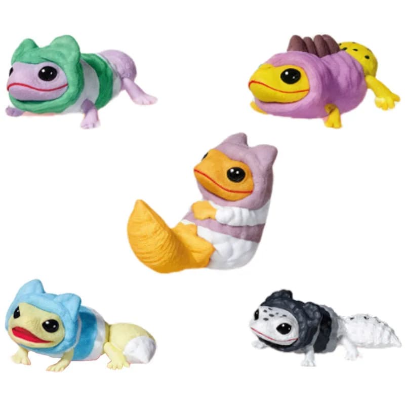Japan Original YELL Gachapon Capsules Toy Gecko Lizard Pajamas Action Figures Blind Box Collection Ornaments Gifts for Boys and Girls