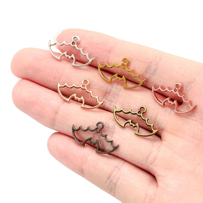 25 pcs zinc alloy 6 colors filigree stamping pendants bat Hollow metal Charms DIY necklace earrings jewelry accessories 24mm x 14mm