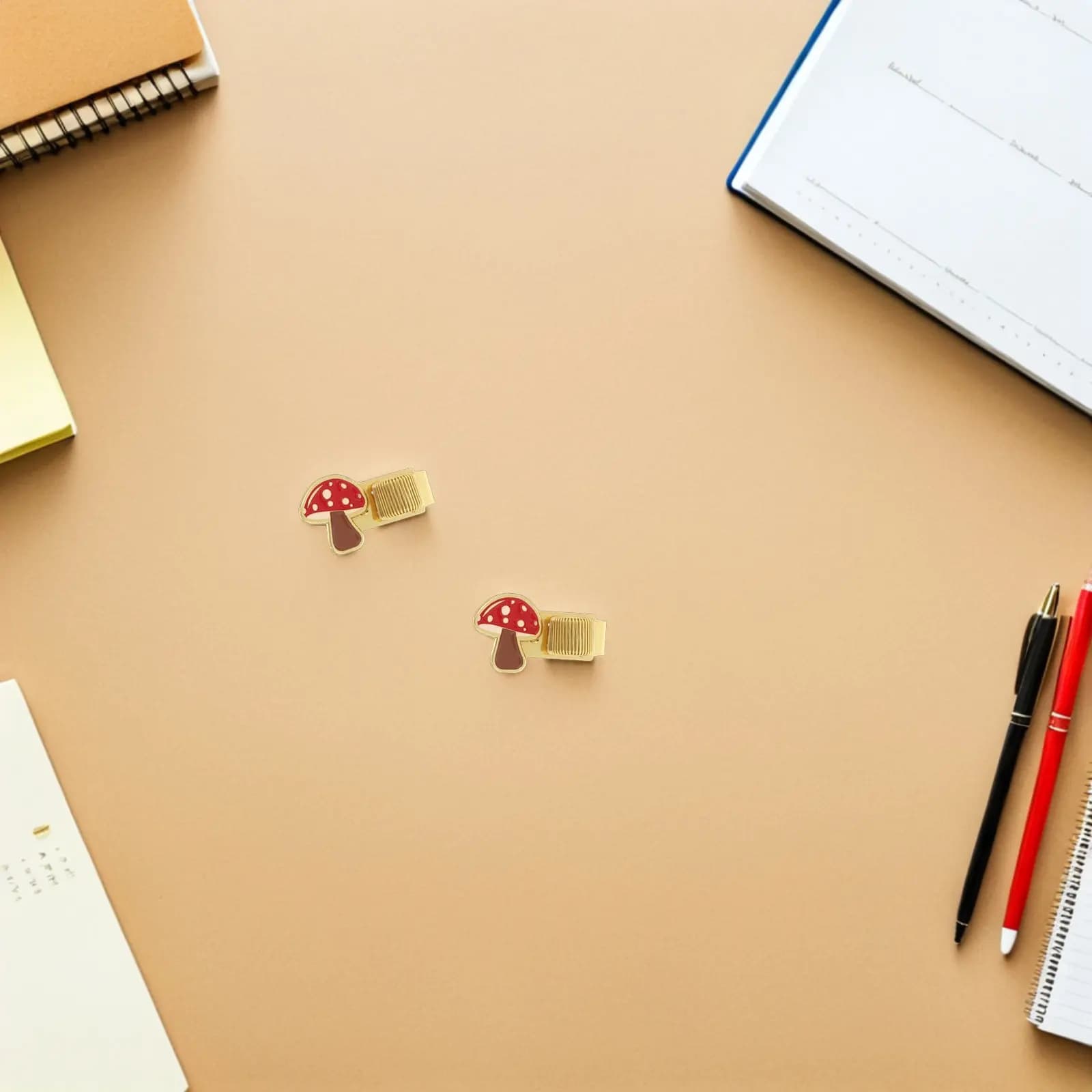 3Pcs Zinc Alloy Metal Pen Clip Elastic Spring Holder Mushroom Design for Notebook Planner Clipboard Pen Holder Clip