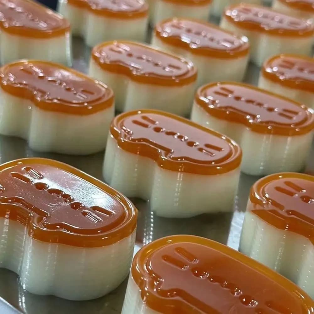 Giocattolo Squishy a Forma di Pane al Formaggio Gatto Appiccicoso, Giocattolo Antistress Morbido a Lenta Risalita, Giocattolo Antistress Carino a Forma di Dessert per Bambini e Adulti