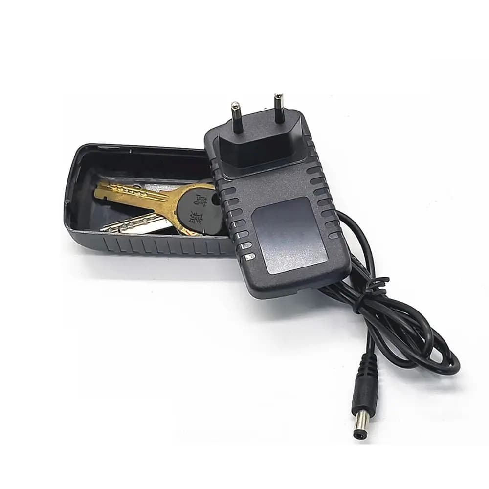 Salvadanaio nascosto Stash Storage Contenitore segreto di sicurezza Cassetta di sicurezza per anello da viaggio Gioielli Spina elettronica finta