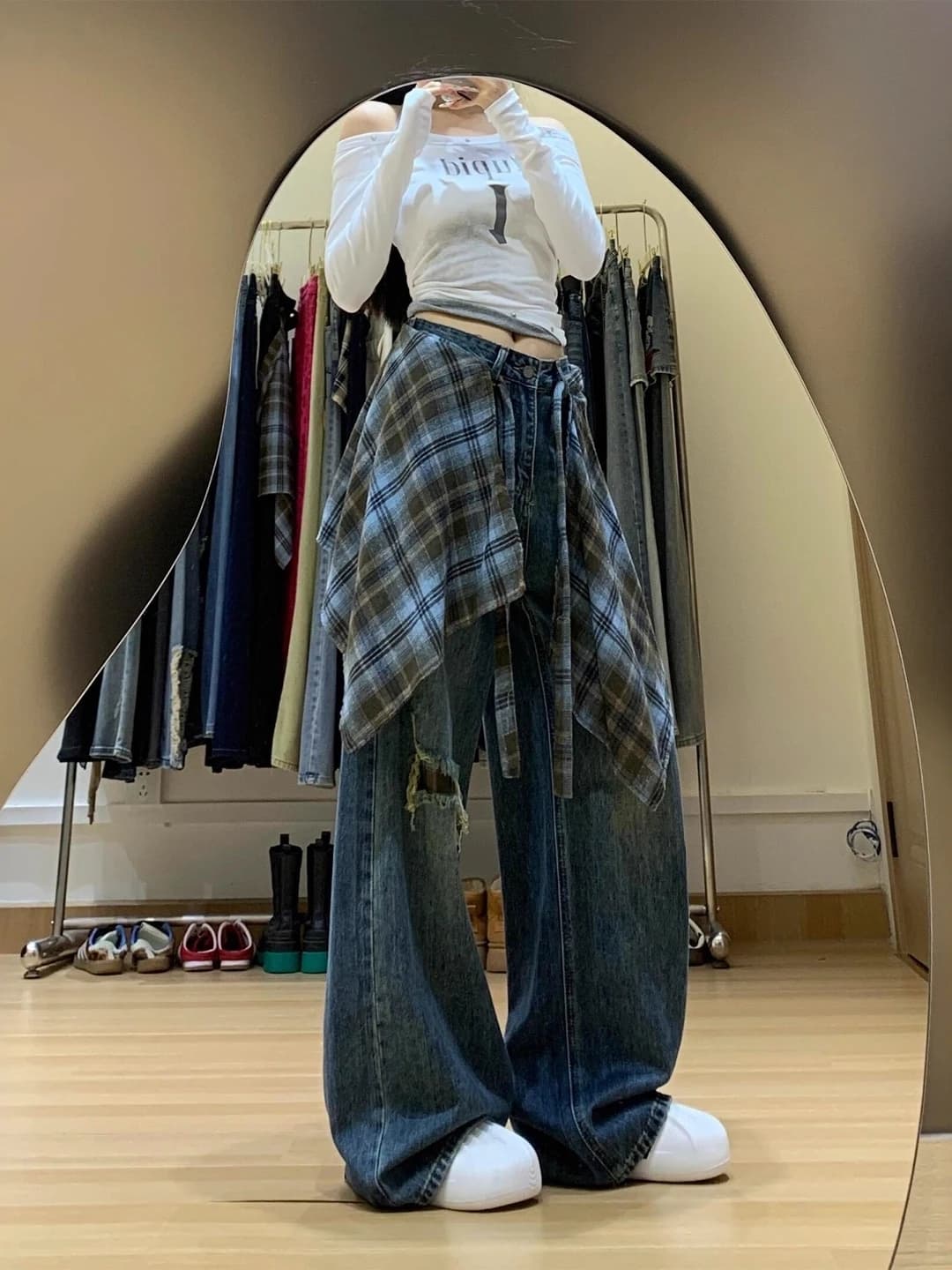 High Waist Wide Leg Denim Jeans Women's Autumn New Style Slimming Loose Retro Fake Hole Straight Leg Pants Asymmetric Commute...