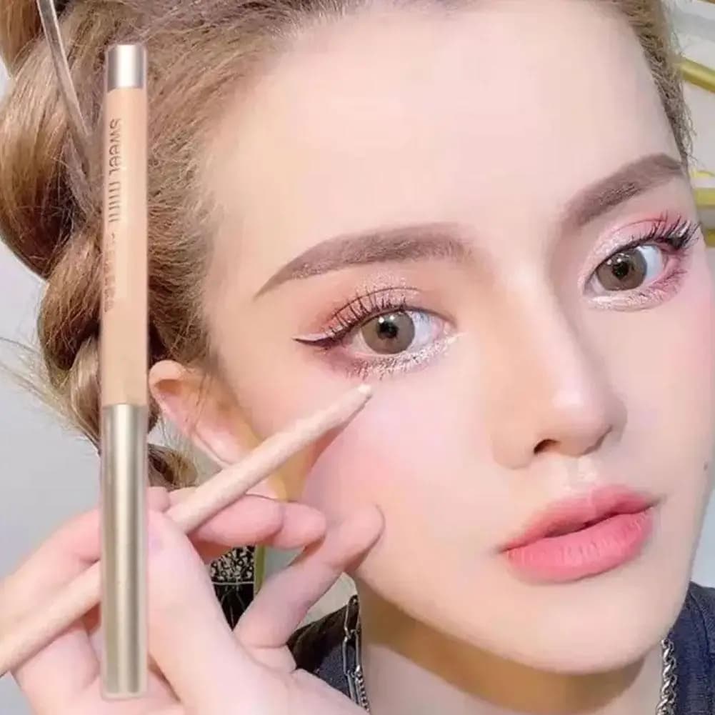 Matita to highlight 3D sweet matte perlescent embellishes natural glitter embellishment sparkling glitter illuminates skin body makeup