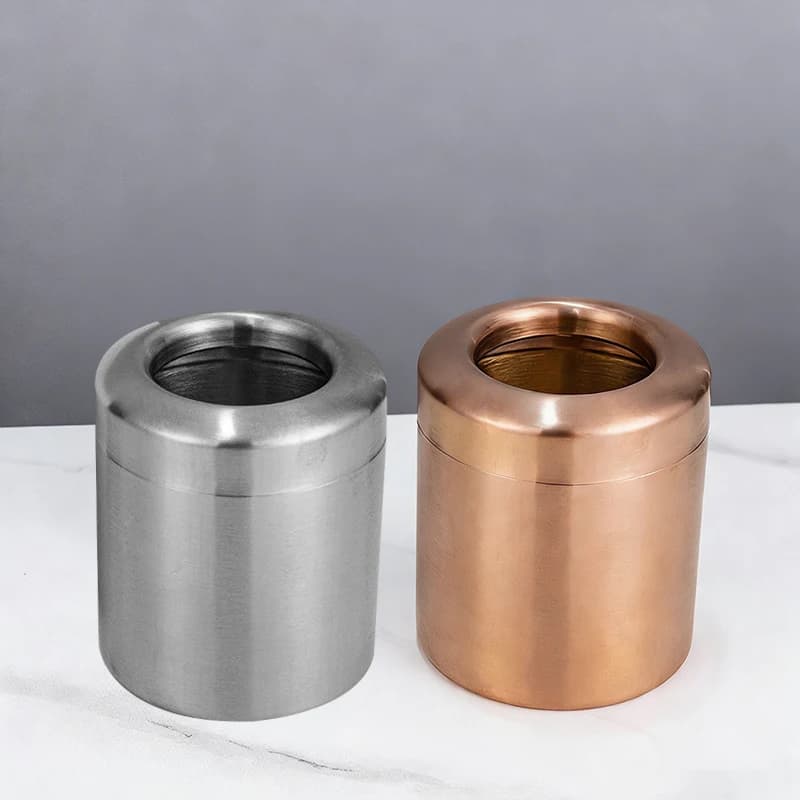 Set di pattumiera da banco in acciaio inossidabile 304 con coperchio aperto spazzolato, 1,5 L / 0,40 Gal, pattumiera da tavolo dorata