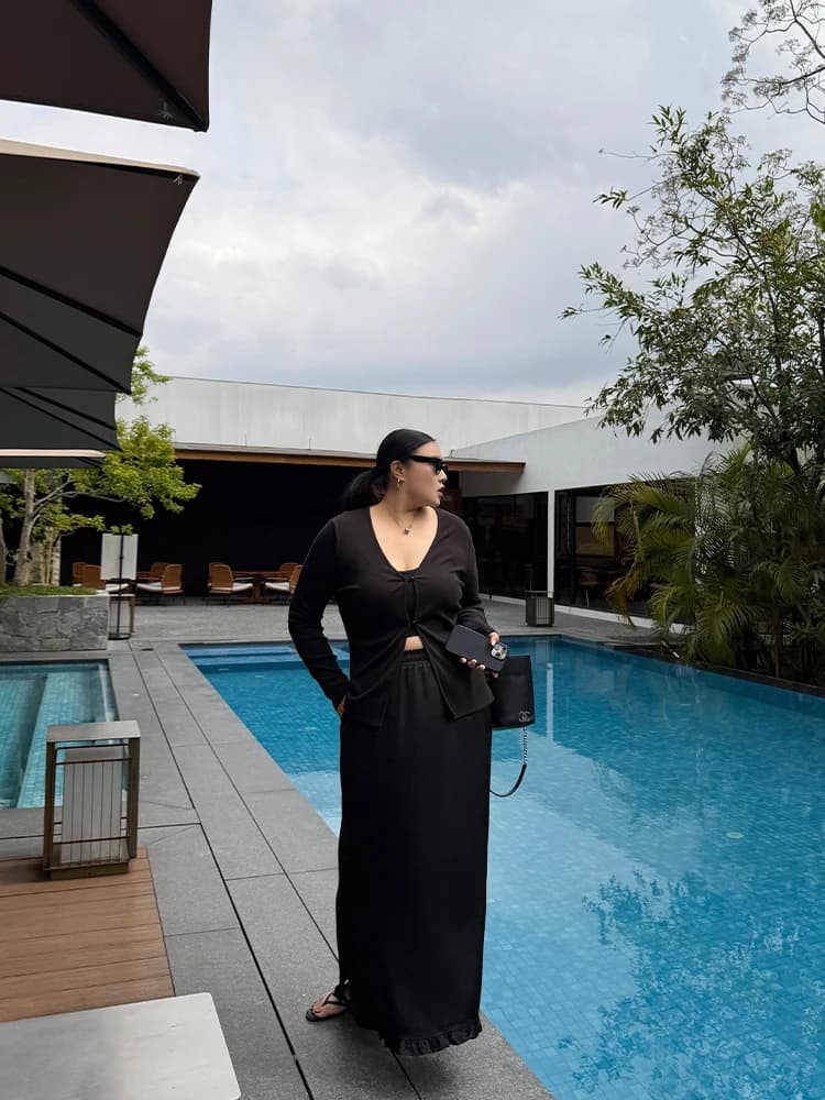 High Waist Flared Black Skirt for plus Size Women Pencil XiaoXin Large Size Clothing Slimming A-Line Skirt with Wood Gra...
