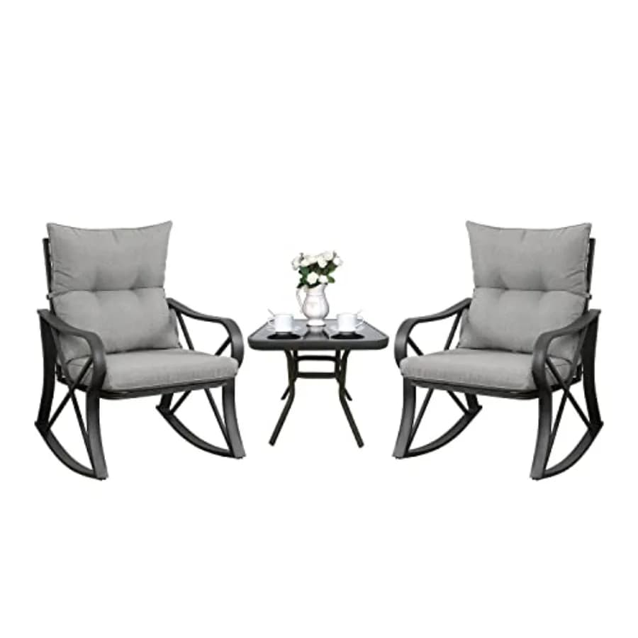 Set da bistrot da 3 pezzi Sedie a dondolo da patio Mobili da esterno con cuscini grigi caldi Tavolo con piano in vetro per giardino, piscina, cortile