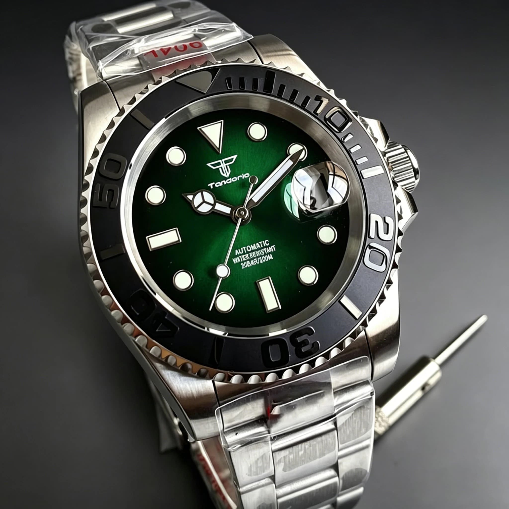 MIYOTA 8215 Automatic Watch Men's Wristwatch Red/Blue/Green Face 200m waterproof Luminous Dial Mechanical Watch for Men 40MM