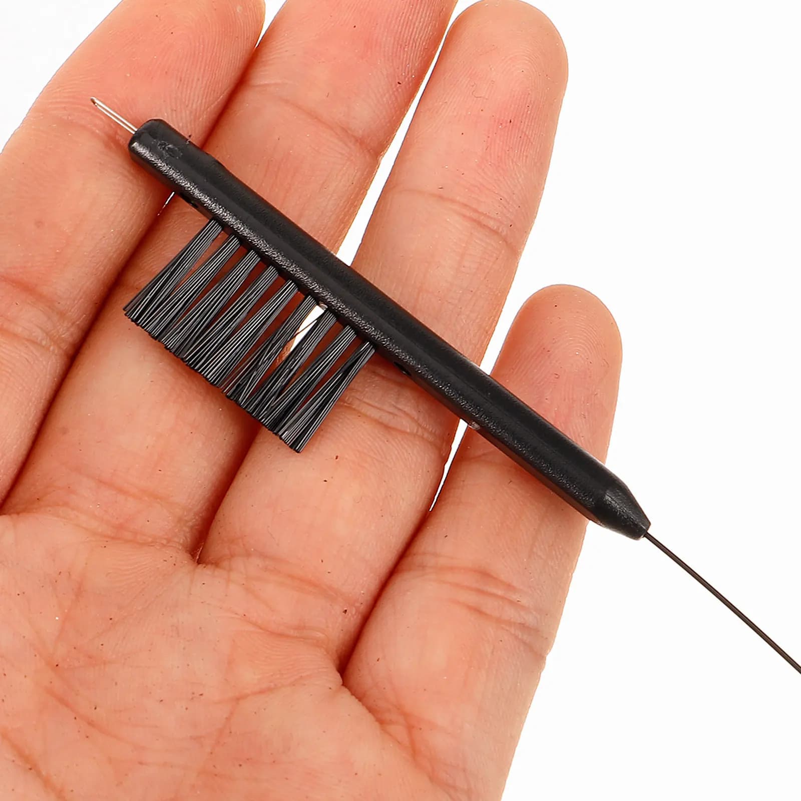 Kit di pulizia per apparecchi acustici da 3 pezzi, set di spazzole compatte e portatili per apparecchi acustici, strumento per la pulizia dei tubi per la rimozione del cerume, in plastica robusta