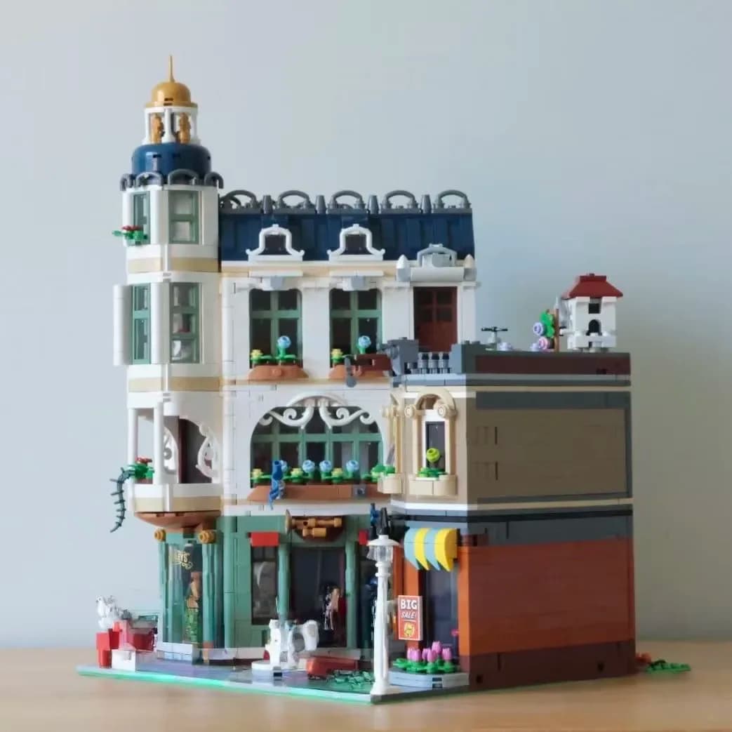 Nuovo 2026 11371 Modellino in Mattoncini di Strada Commerciale Europea con Edifici Modulari, Architettura Urbana, Giocattolo per Bambini e Regalo per Adulti