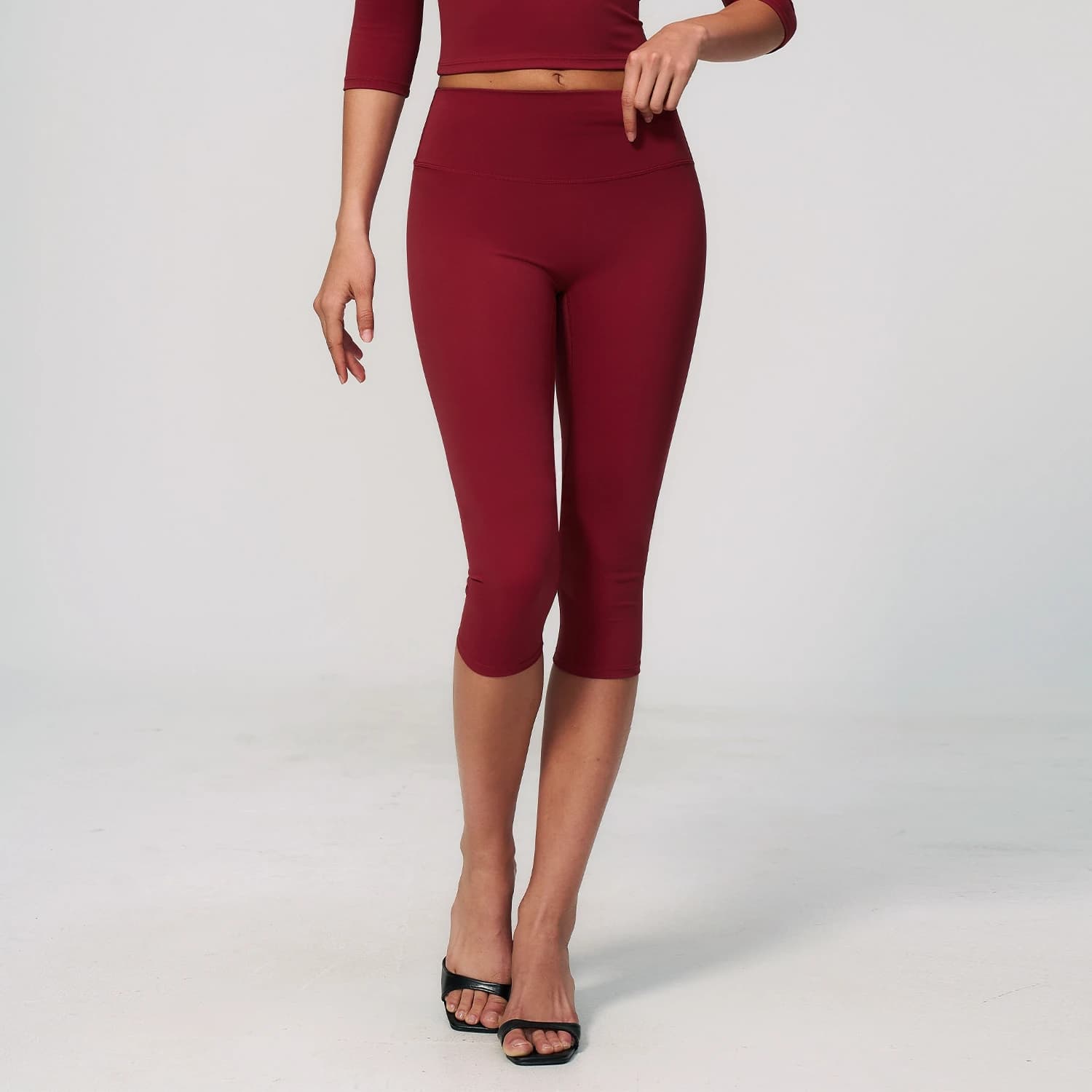 Women Solid Color Yoga Shorts Breathable Sport Fitness Mid Pants Cycling Jogging Tights Pant Female High Waist Push Up Gym Short