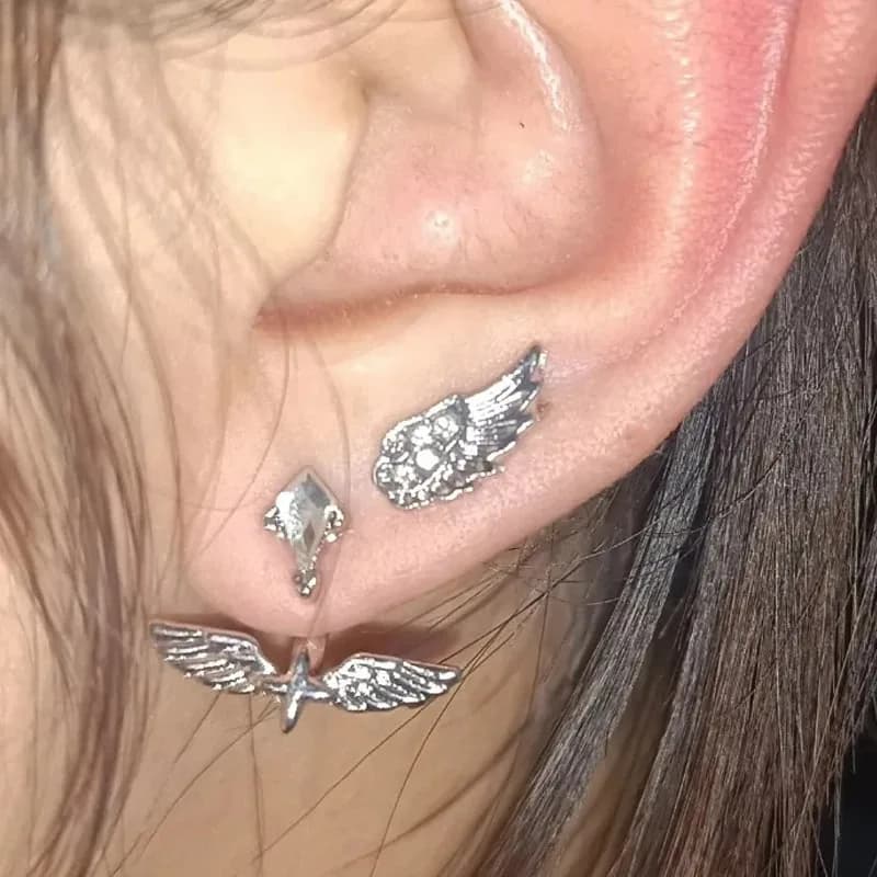 1Pcs New Niche Design Angel Wings Earrings Y2K Cool and Fashionable Rear Hanging Zircon Earrings for Women Jewelry 2026 Gifts