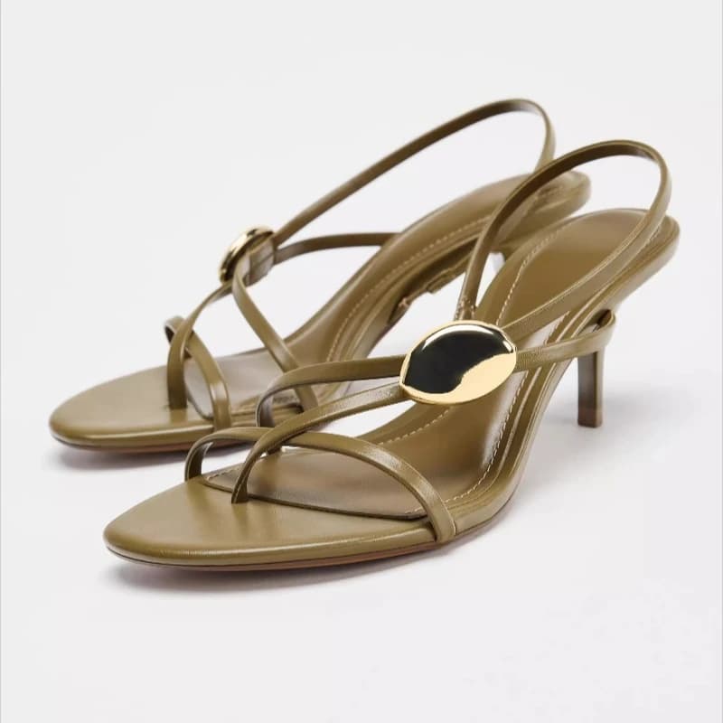 Sandali con tacco alto firmati di marca impreziositi da metallo di lusso Moda donna Tacchi incrociati Estate Slingback da spiaggia sexy Infradito