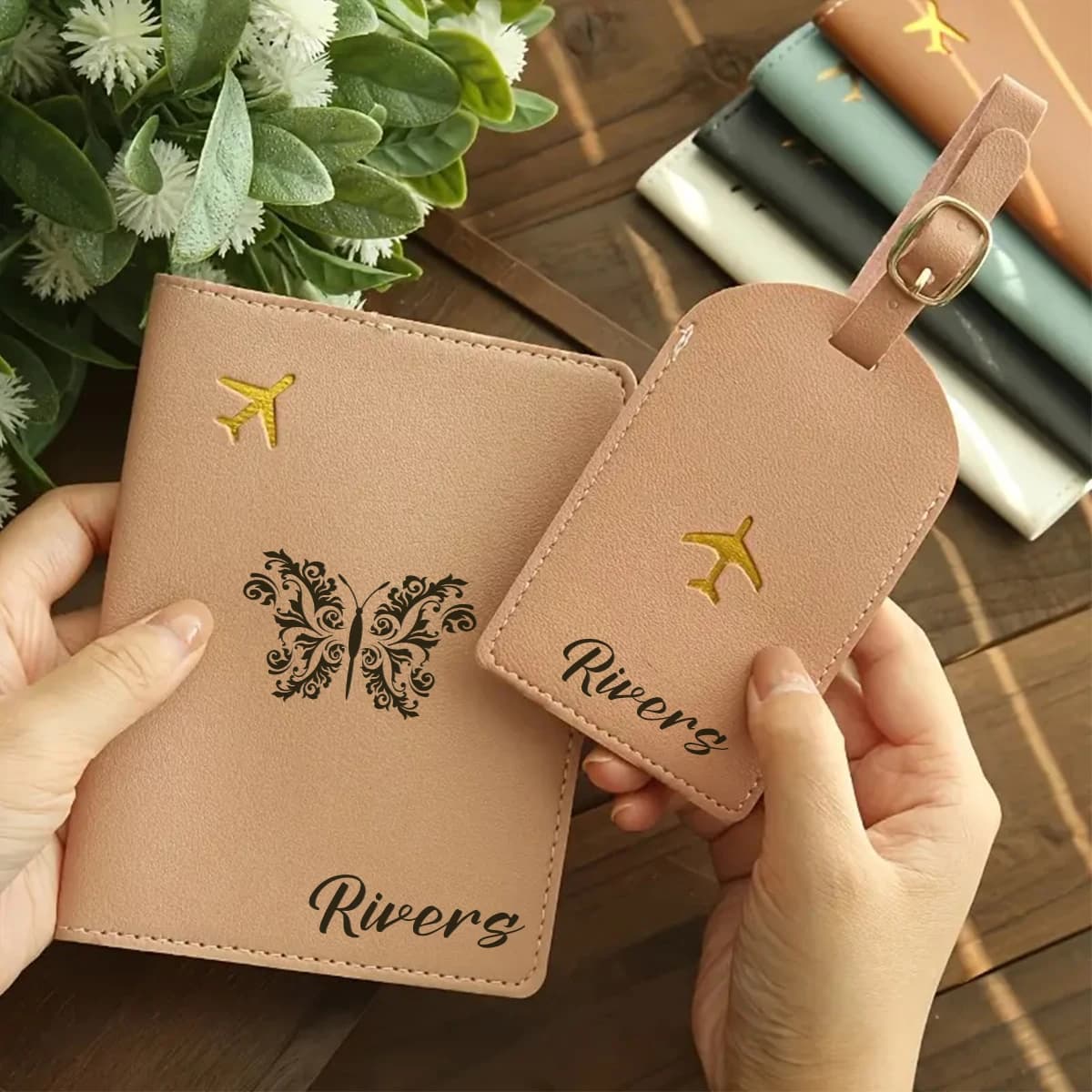 Set Personalizzato di Porta Passaporto e Etichetta Bagaglio in Pelle, Regalo per Marito, Design Estetico