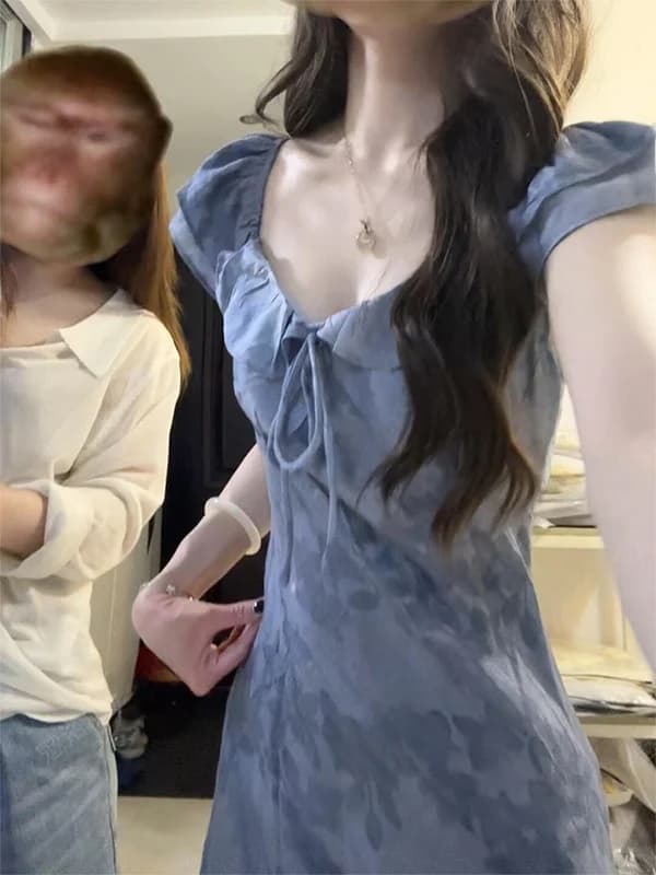 Abito lungo estivo da donna con stampa floreale blu, maniche a sbuffo, vita annodata, vestito sottile a trapezio a vita alta con maniche corte
