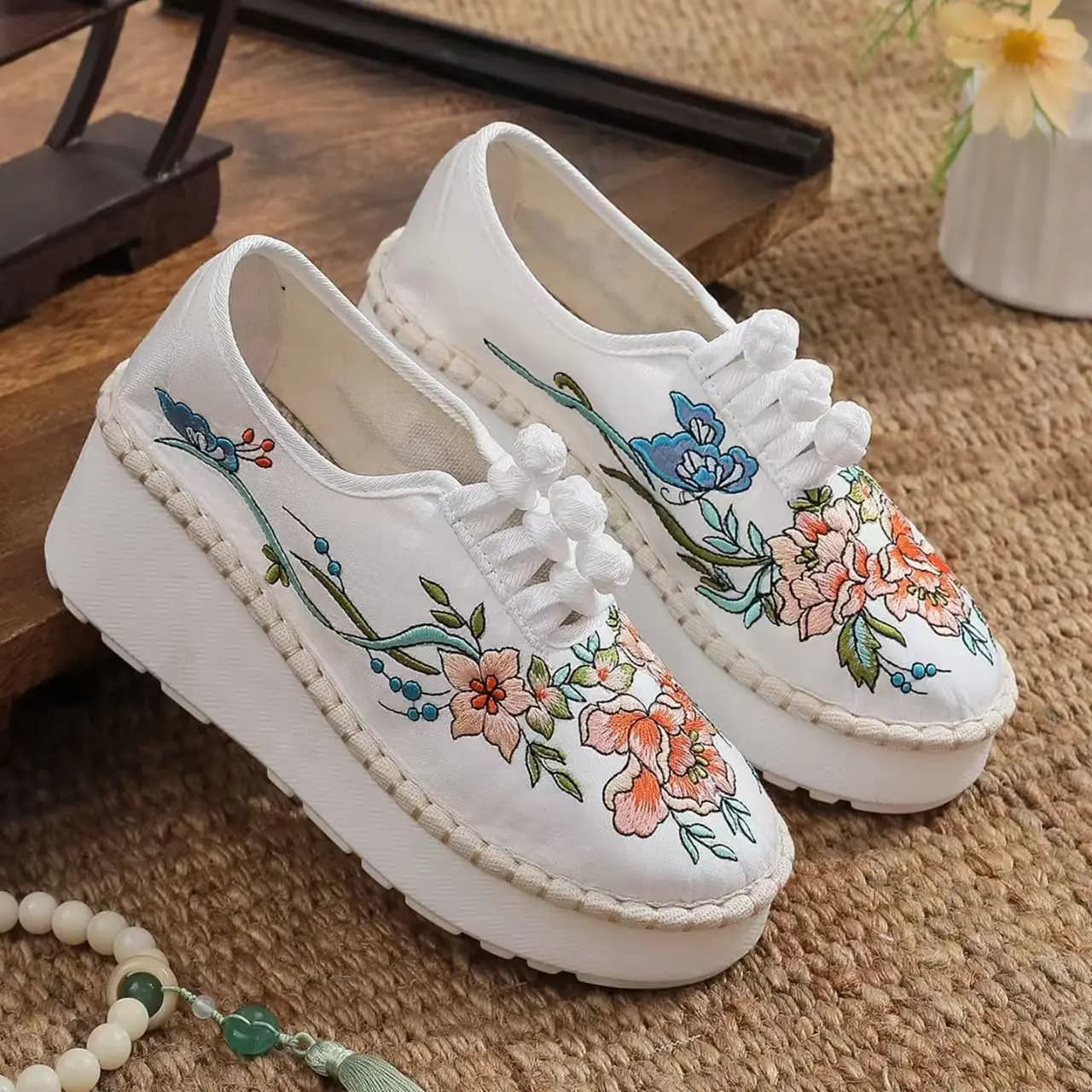 Women Ethnic Style Wedges Embroidered Shoes Spring Autumn New Thick Sole Round Toe Buckle Strap Casual Nude Shoes Hanfu Shoes