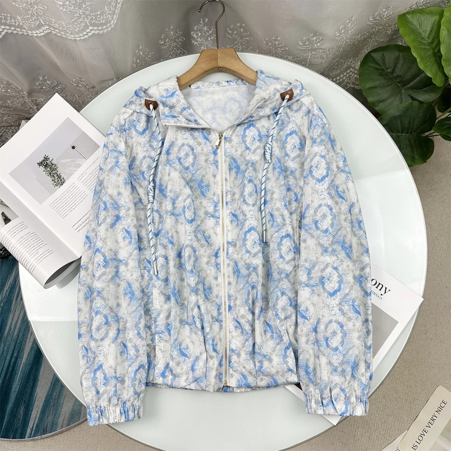 Giacca Leggera da Donna con Cappuccio e Stampa, Protezione Solare, Corta, con Coulisse, Casual in Cotone per Primavera Estate