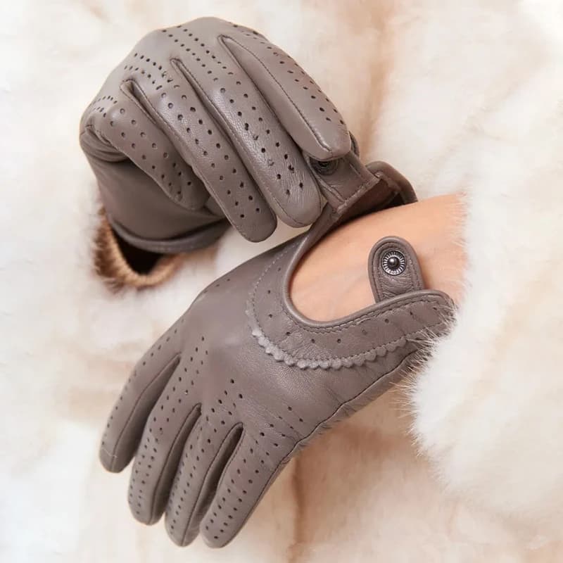 Women's Retro Biker Top Layer Sheepskin Genuine Leather Gloves Thin Perforated Breathable For Motorcycle Riding Driving