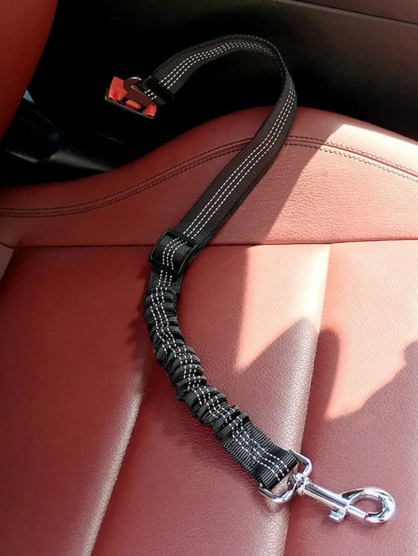 Cintura di sicurezza per auto per animali domestici regolabile elastica e ammortizzante da 1 pezzo, imbracatura per cani con puntali di sicurezza