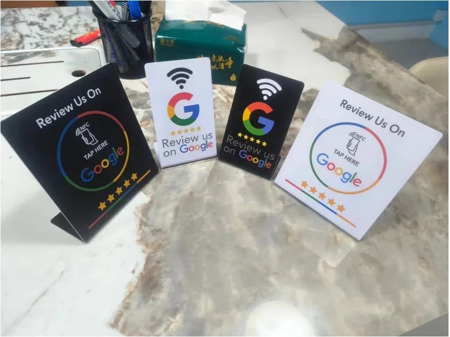 13.56Mhz programmabile Google Review Card NFC station table NFC Google recensioni display bending card staffa di marca in piedi