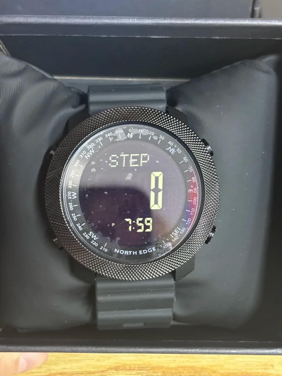 Orologio Digitale da Uomo NORTH EDGE DESERT per Sport all'Aperto, Corsa, Nuoto, con Altimetro, Barometro, Bussola, Impermeabile 50m