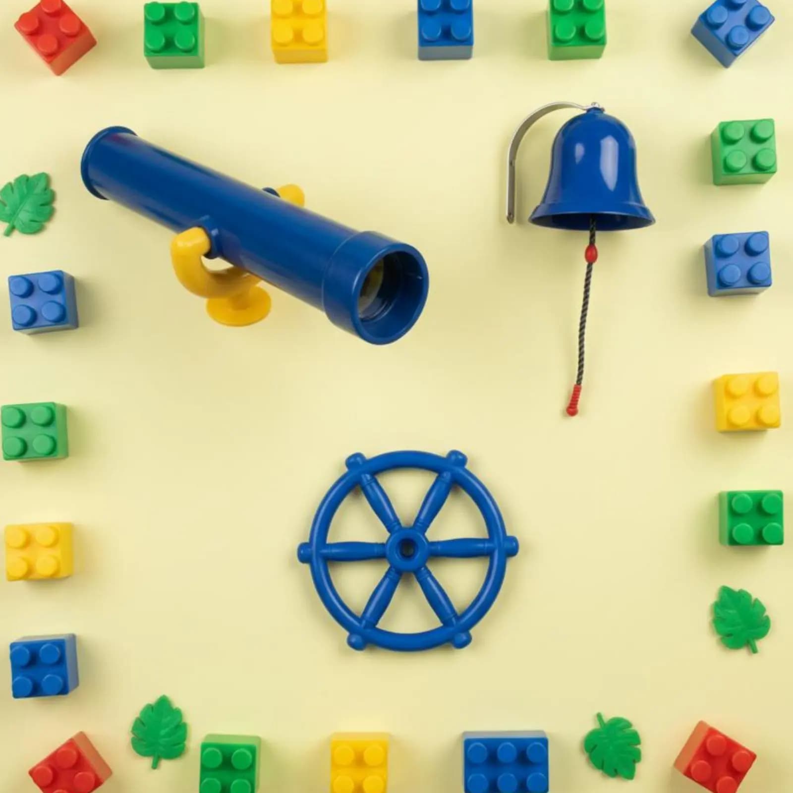 Set di Volante e Telescopio per Casetta delle Bambole, Design Colorato, Kit Accessori per Gioco, Set di Giocattoli per Casetta sull'Albero, Resistente alle Intemperie