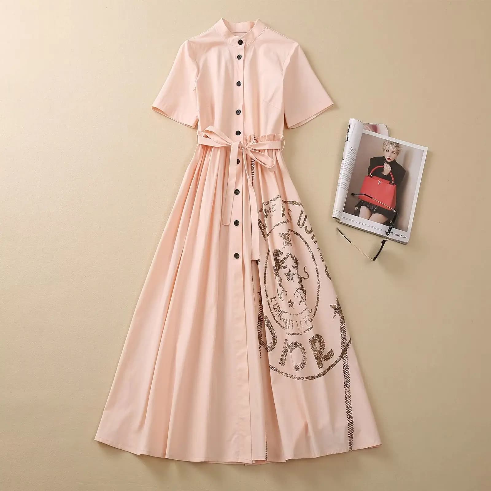 Nuovo Abito Estivo da Donna in Misto Cotone con Colletto Rialzato, Stampa Floreale, Maniche Corte, Cintura in Vita e Gonna a Balze, Stile Casual