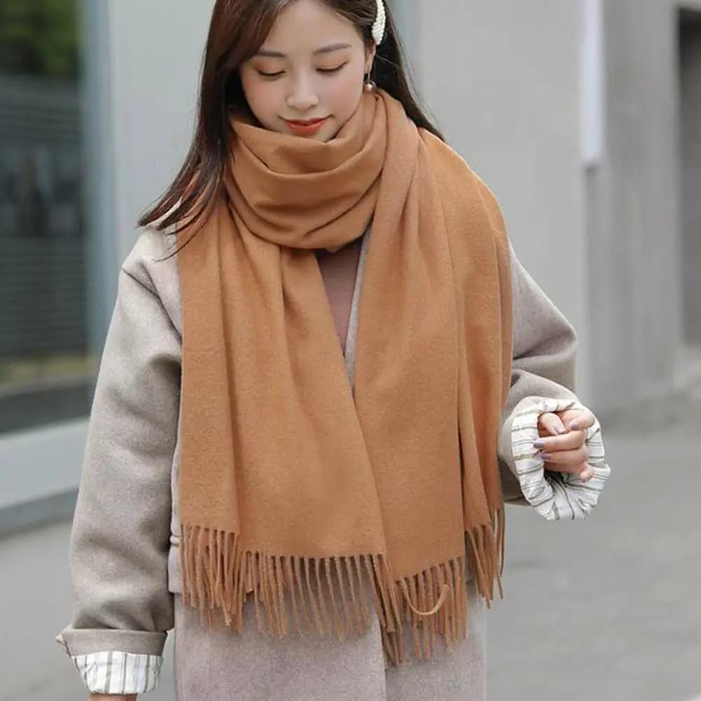 1 pezzo di sciarpa nuova in tinta unita per l'autunno e l'inverno, per uomo e donna, foulard monocolore.