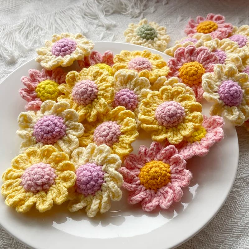 15 Pezzi Fiori all'Uncinetto a Forma di Crisantemo in Cotone, 4,5 CM/1,77 Pollici, per Cappelli, Scarpe, Abbigliamento, Accessori Fai-da-Te e Artigianato