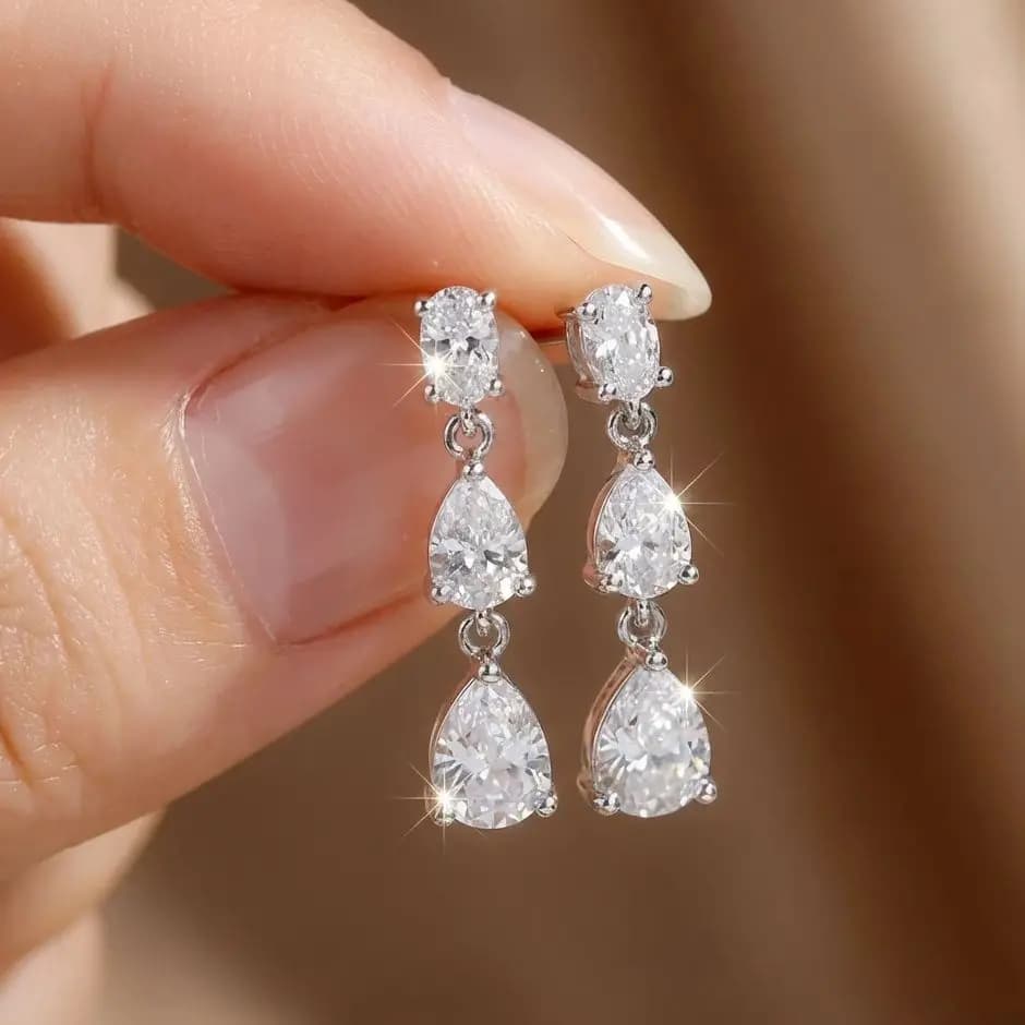 Exquisite Crystal Waterdrop Cubic Zirconia Earrings for Women Silver Color Inlaid Zircon Dangle Earrings Party Versatile Jewelry