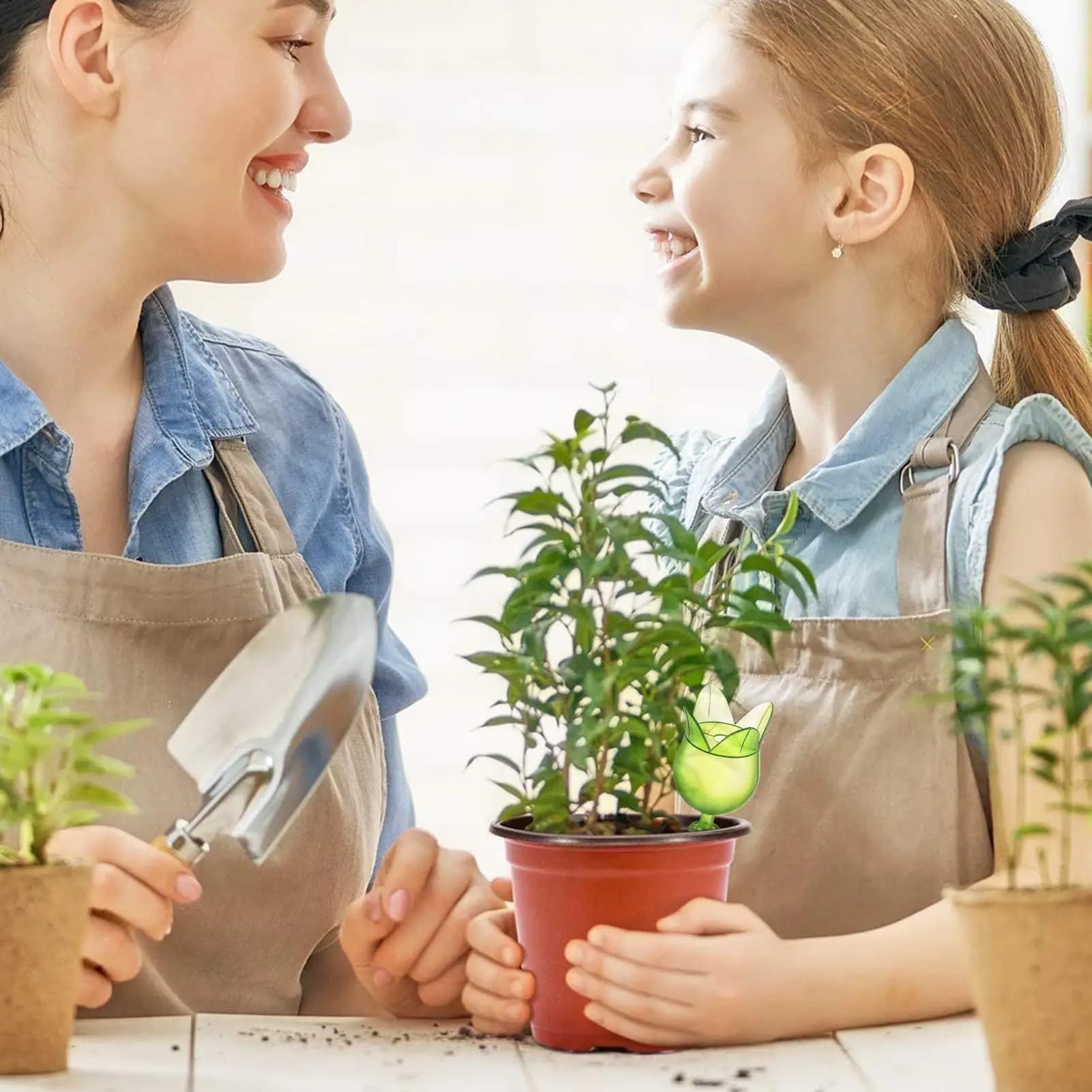 Dispositivi di irrigazione automatica per piante Sistema di controllo dell'irrigazione a goccia dell'acqua Sistema di irrigazione a rilascio lento per pali di vasi in ceramica