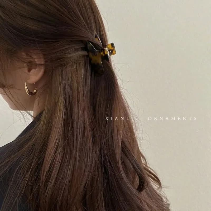 Set di fermagli per capelli in acetato di lusso - Regalo di San Valentino per coppie, design chic per acconciature eleganti e stile romantico.