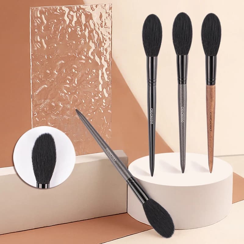 [W1] Pennello Professionale per Illuminante Viso in Pelo di Capra, Pennello per Blush con Manico Lungo, Pennello Correttore, Strumenti di Bellezza per il Trucco