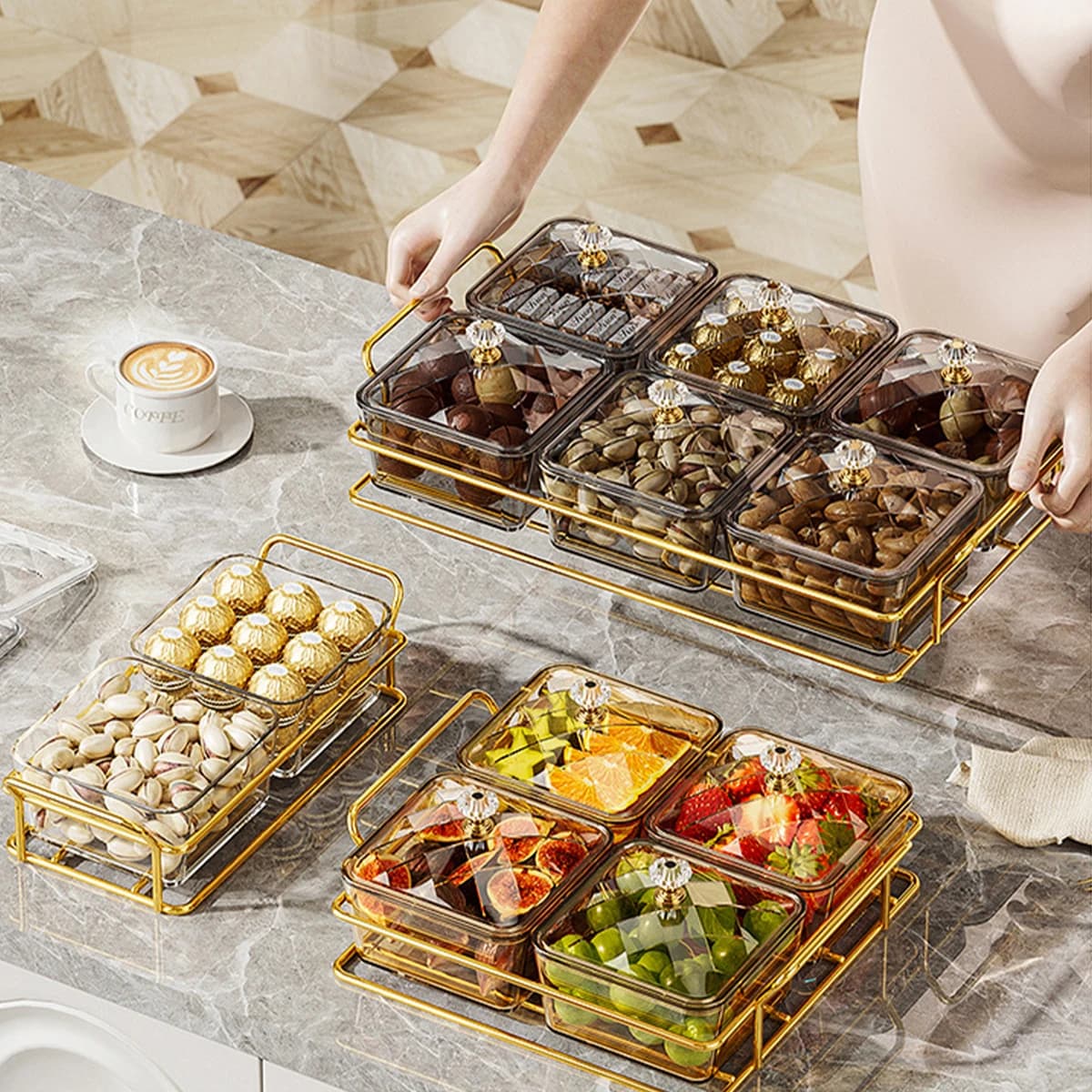 2/4/6 Griglie Scatola di immagazzinaggio di noci e caramelle Piatto di frutta secca trasparente Vassoio da dessert Vassoio per snack salvaspazio per il matrimonio Capodanno