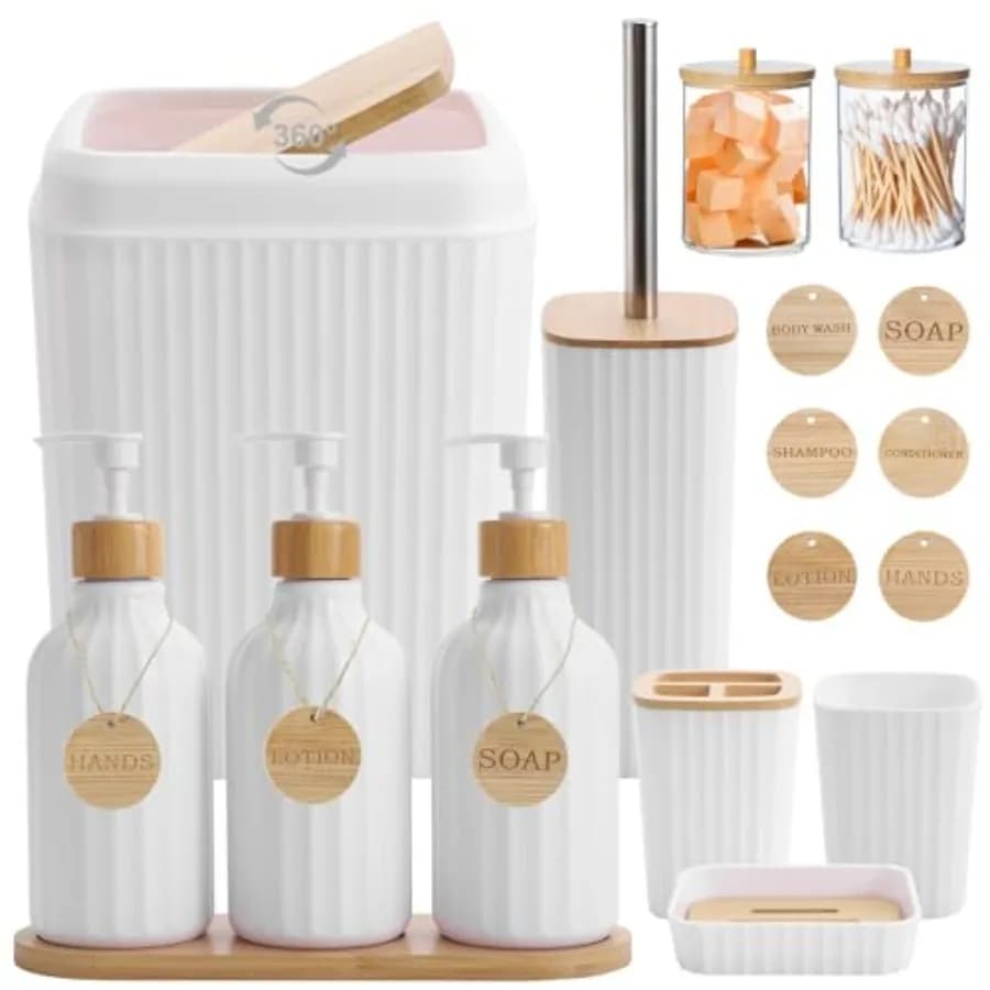 Accessori per la camera: Pattumiera, Dispenser di sapone liquido (3 pezzi), Porta spazzolino, Portasapone, Bicchiere, 6 etichette in legno a forma di pipistrello