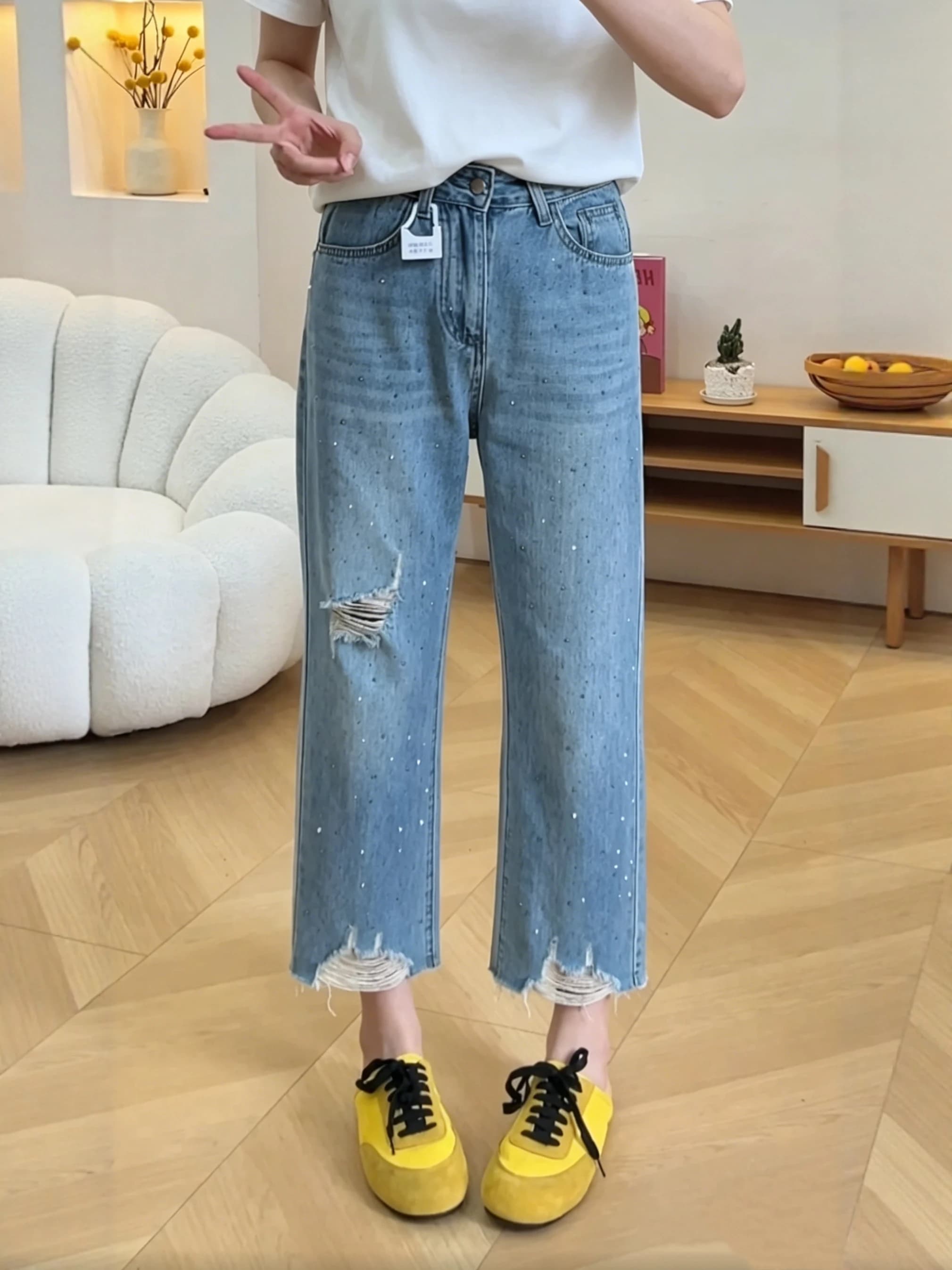Nuovi Jeans da Donna Estate 2026 Super Trendy con Strass e Fori, Modello Eighteen a Gamba Dritta, Stile Smoke Pipe Multiuso