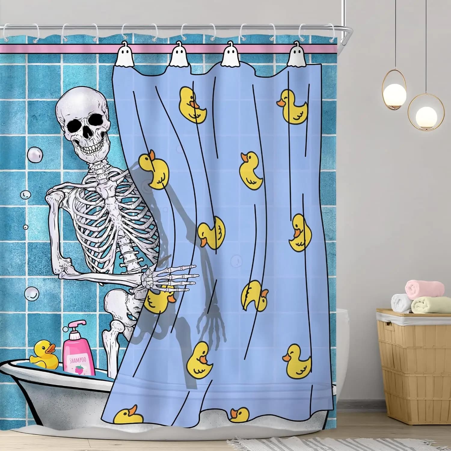 Riyidecor Divertente Tenda da Doccia con Teschio Gotico 60Wx72H Pollici Bambini Scheletro Spettrale nella Vasca da Bagno Anatra di Gomma Fresco Esilarante