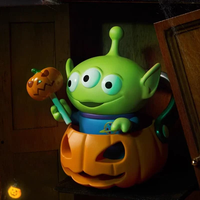 POP MART Disney/Pixar SPOOKY NIGHT Series Blind Box Toys Mystery Box Mistery Caixa Action Figure Modello a sorpresa Regalo di compleanno