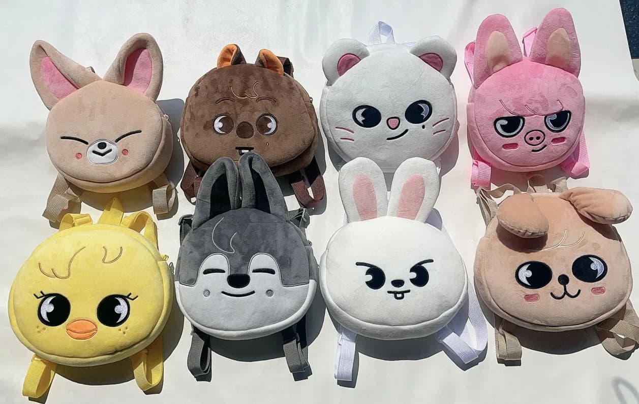 Set di 8 Peluche SKZOO Kpop, Zaino a Forma di Lupo, Orso, Volpe, Anatra, Borsa a Tracolla Grande, Cuscino Decorativo, Regalo