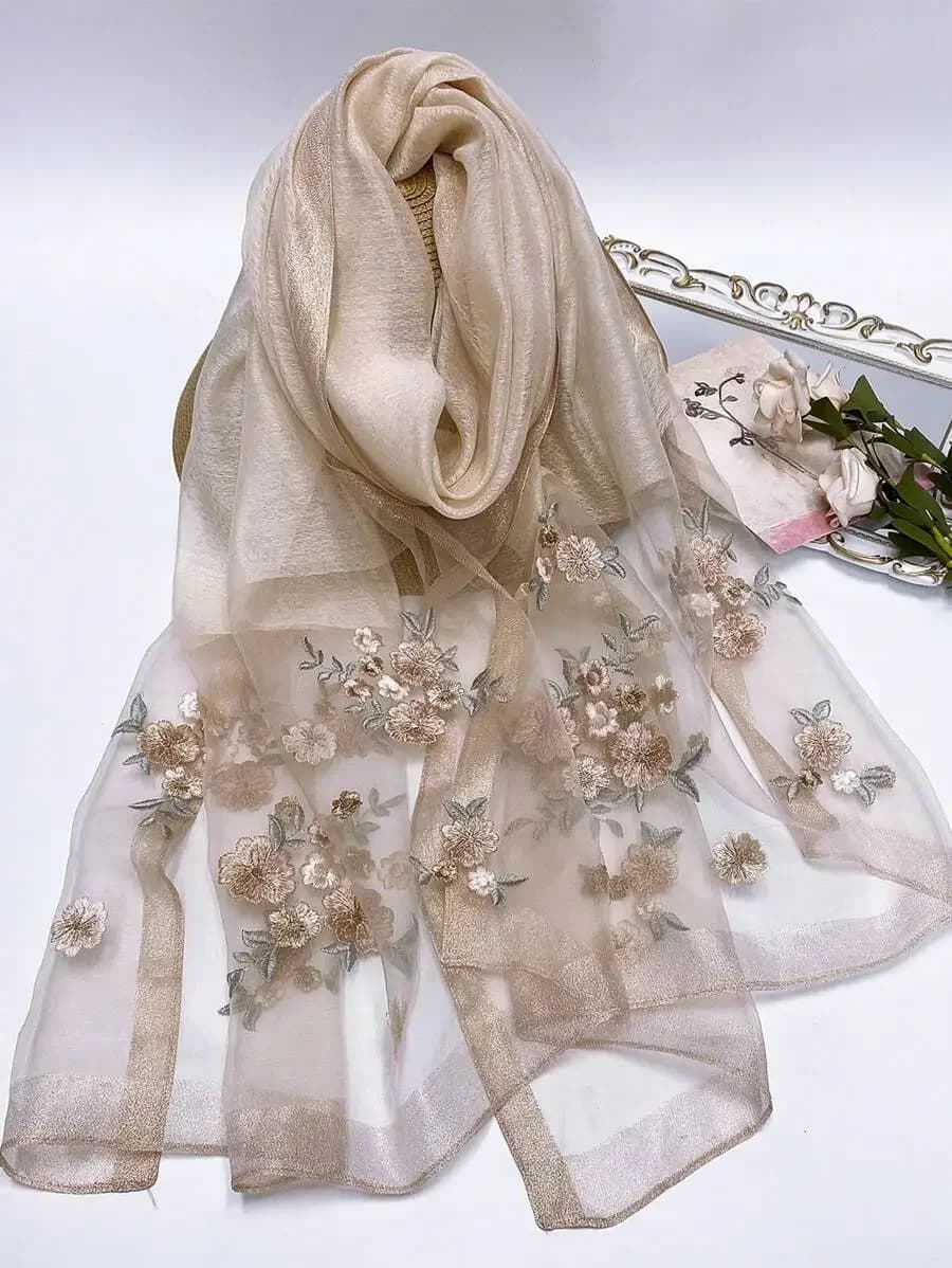 Sciarpa Elegante Ricamata Floreale con Filo Dorato, Protezione Solare Estiva, Coprispalle Qipao per Autunno Inverno