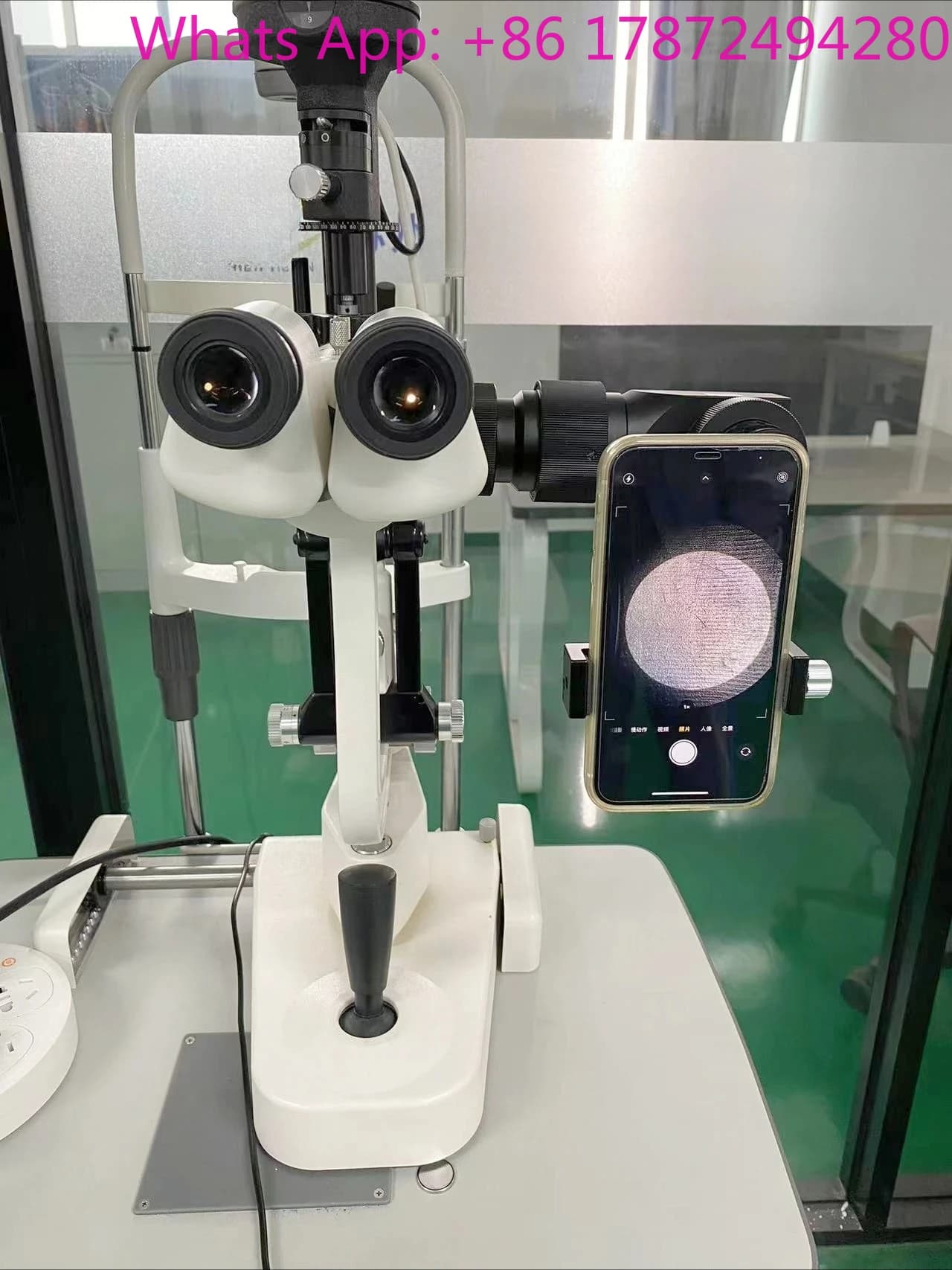 Sistema video per lampada a fessura per smartphone, sistema di registrazione per microscopio per smartphone