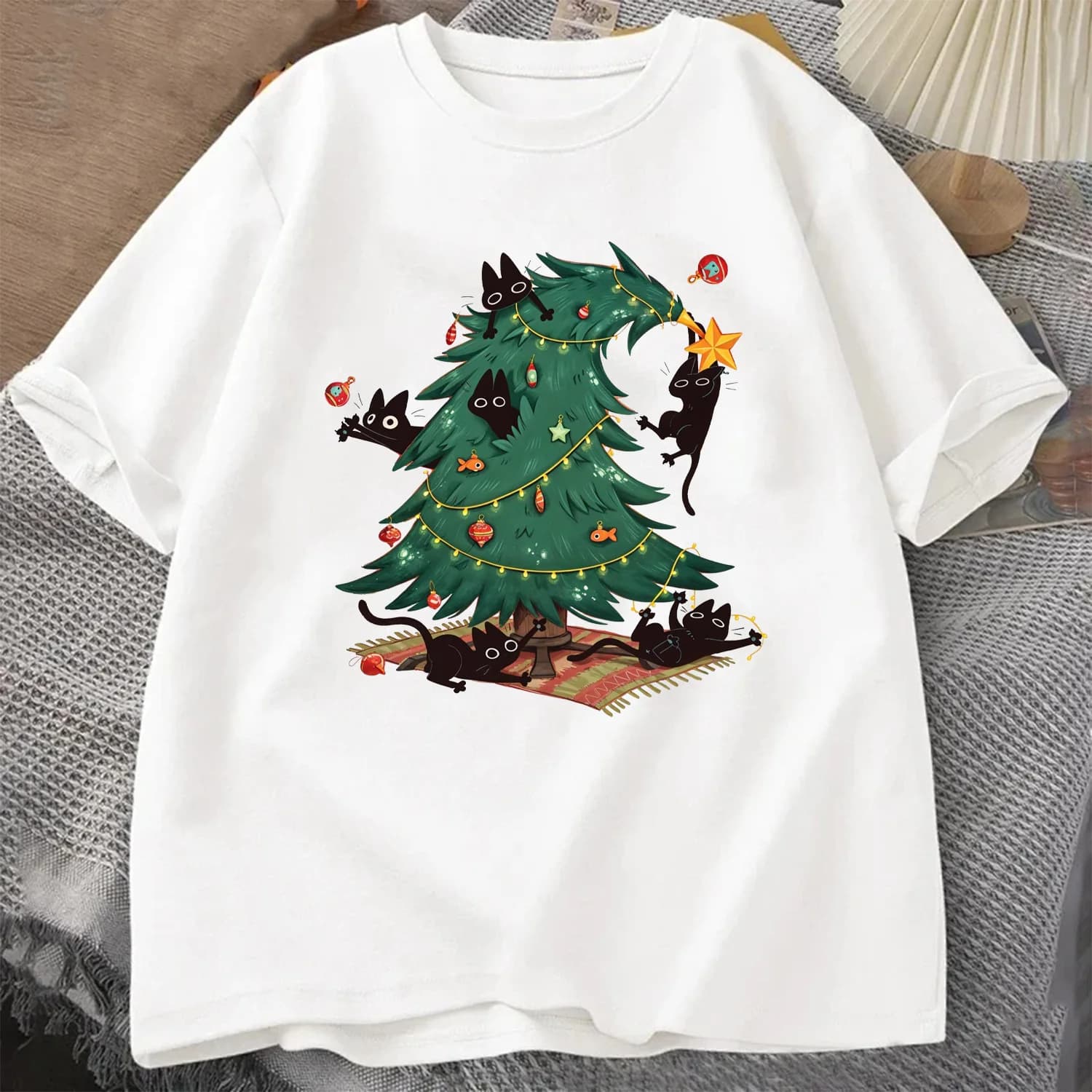 Christmas Tree and Cat T-Shirt Summer Men's Tracksuit Round Neck Pullover Short-sleeved Tops Cotton Casual Fashion Streetwear